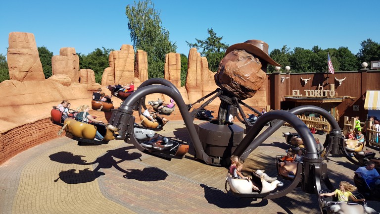 Attractiepark - Attractie- en Vakantiepark Slagharen