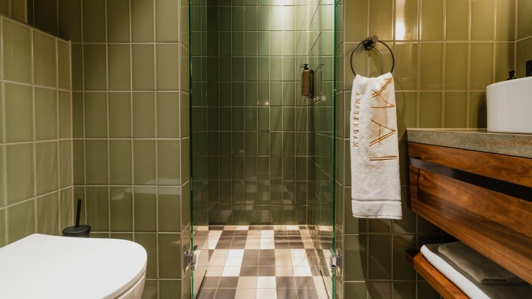 Comfort room canal view - Hotel MAI Amsterdam