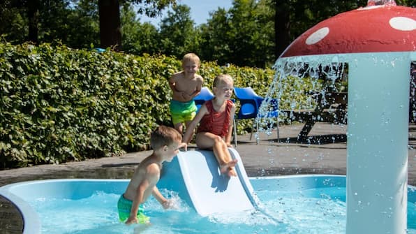 Zwembad - Recreatiepark de Voorst