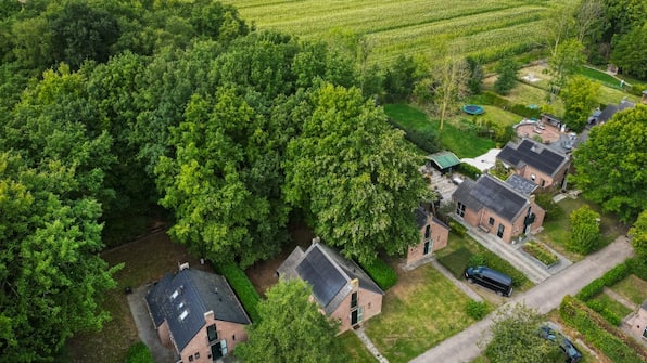 Bungalows - Vakantiepark 't Broeckhuys Bungalows - Vakantiepark 't Broeckhuys