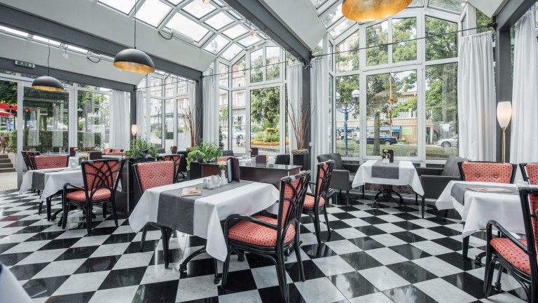 Restaurant - Göbel's Hotel Quellenhof