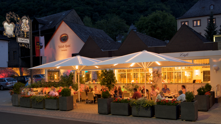 Terras - Schlosshotel Petry