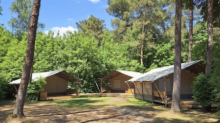 Buitenaanzicht - Camping Floreal Kempen