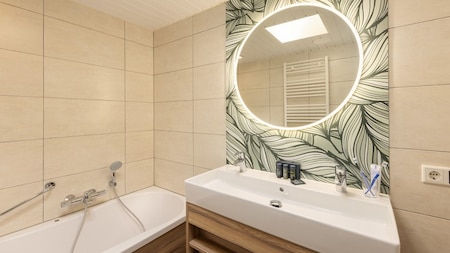 Badkamer - Center Parcs De Huttenheugte