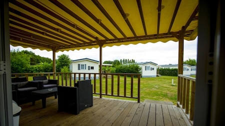 Veranda - Recreatiepark Duinhoeve