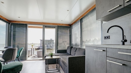 Keuken - Huren Houseboat Uitgeest