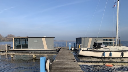 Buitenaanzicht - Huren Houseboat Uitgeest