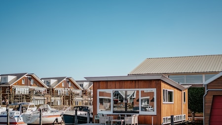 Buitenaanzicht - Huren Houseboat Uitgeest