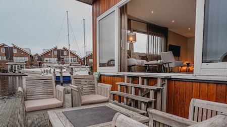 Terras - Huren Houseboat Uitgeest