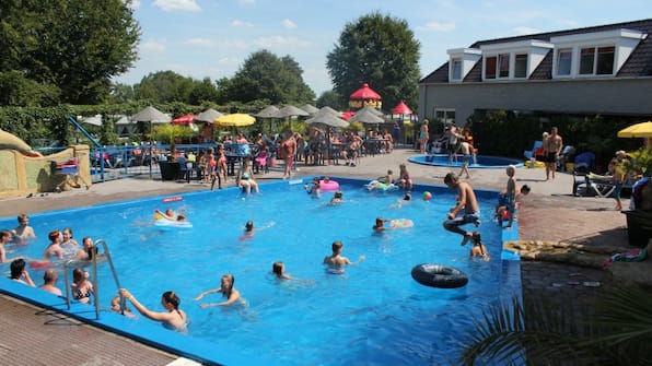 Zwembad - Vakantiepark de Oude Molen