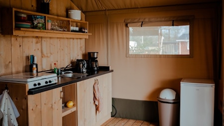 Keuken - Vodatent Camping de Haer Keuken - Vodatent Camping de Haer