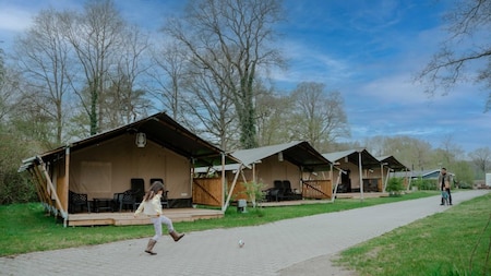 Buitenaanzicht - Vodatent Camping de Haer Buitenaanzicht - Vodatent Camping de Haer