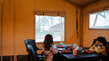 Eetgedeelte - Vodatent Camping de Haer Eetgedeelte - Vodatent Camping de Haer