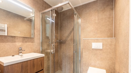 Badkamer - EuroParcs Enkhuizer Strand Badkamer - EuroParcs Enkhuizer Strand