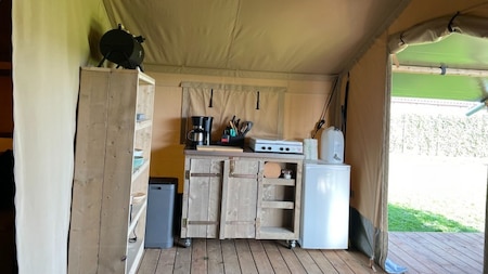 Keuken - Vodatent Camping de Hof van Eeden