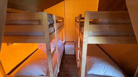 Slaapkamer - Vodatent Camping de Hof van Eeden