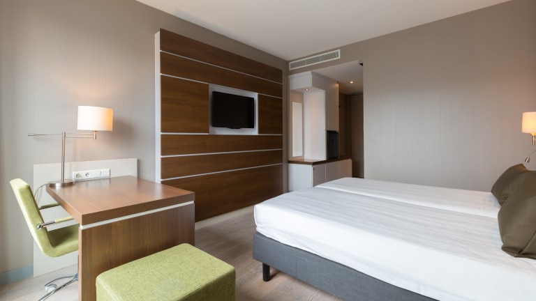 Comfort room twin bed - Leonardo Hotel Papendrecht