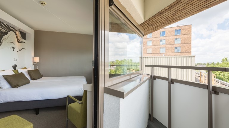 Comfort room double bed - Leonardo Hotel Papendrecht