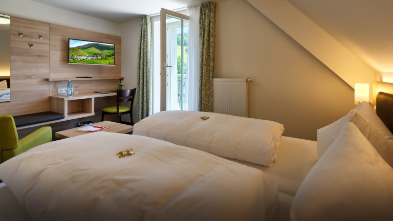 Standaard kamer met balkon - Landhotel Löwen Bernau im Schwarzwald