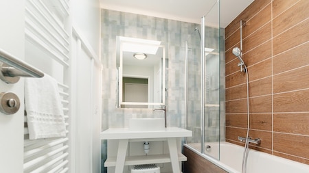 Badkamer - Center Parcs Villages Nature Paris Badkamer - Center Parcs Villages Nature Paris