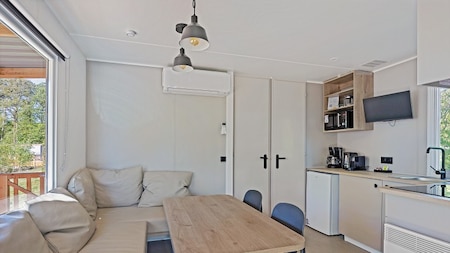 Keuken en woonkamer - RCN Vakantiepark De Roggeberg Keuken en woonkamer - RCN Vakantiepark De Roggeberg