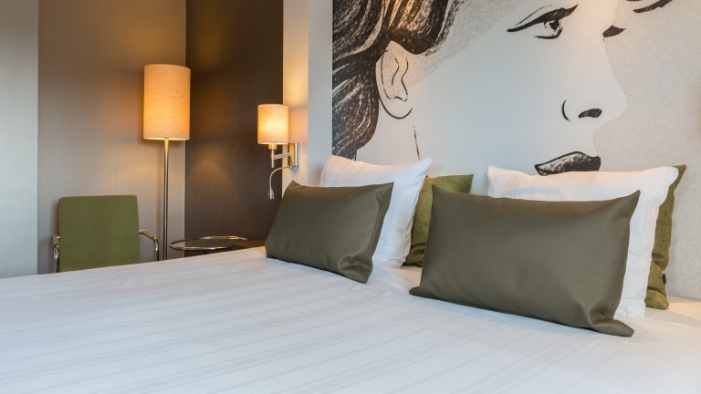 Deluxe room double bed - Leonardo Hotel Papendrecht