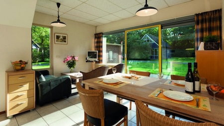 Woonkamer - Vakantiepark Sallandshoeve Woonkamer - Vakantiepark Sallandshoeve