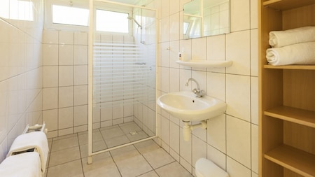 Badkamer - Vakantiepark Sallandshoeve Badkamer - Vakantiepark Sallandshoeve