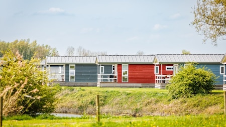 Buitenaanzicht - Vakantiepark Eiland van Maurik Buitenaanzicht - Vakantiepark Eiland van Maurik