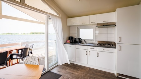 Keuken - Vakantiepark Eiland van Maurik Keuken - Vakantiepark Eiland van Maurik