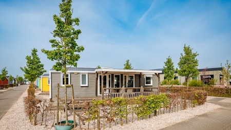 Buitenaanzicht - Vakantiepark Eiland van Maurik Buitenaanzicht - Vakantiepark Eiland van Maurik