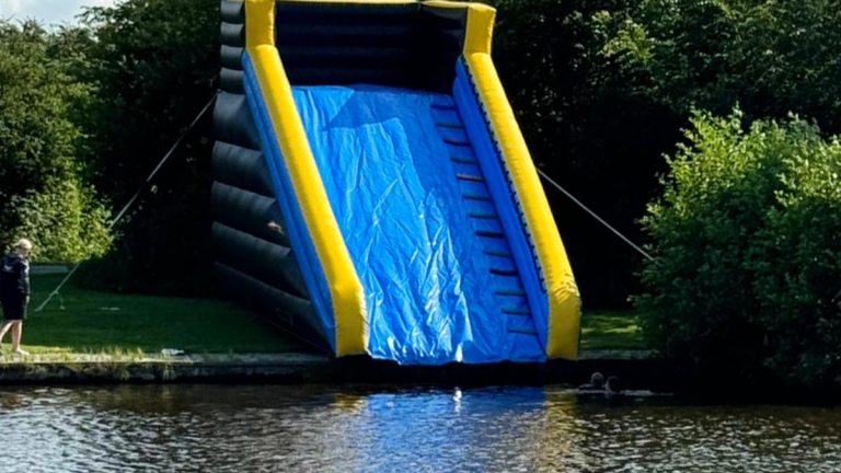 Glijbaan - Vodatent Vakantiepark De Kleine Wielen