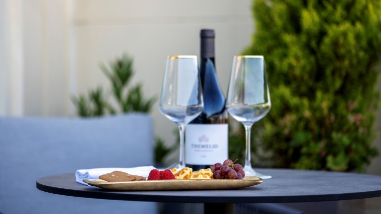 Terras - Hotel Barsey by Warwick