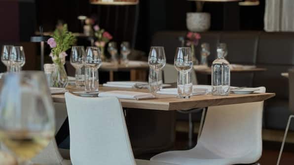 Restaurant - Lumen Hotel 