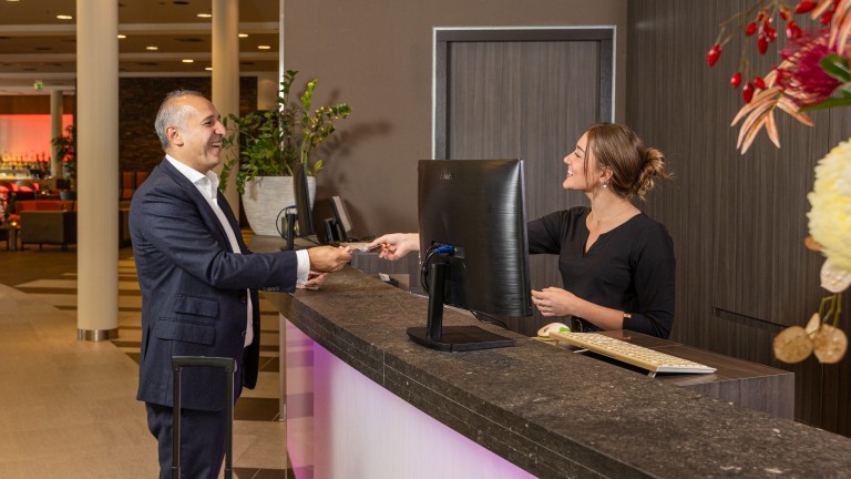 Check-in - Lumen Hotel
