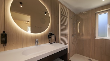 Badp=kamer - Center Parcs Terhills Resort Badkamer - Center Parcs Terhills Resort