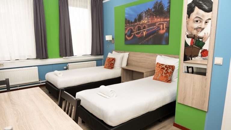 Twin studio - Amsterdam Teleport Hotel