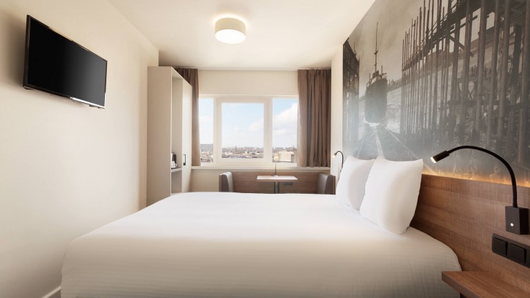 Budget double room - Rotterdam Teleport Hotel