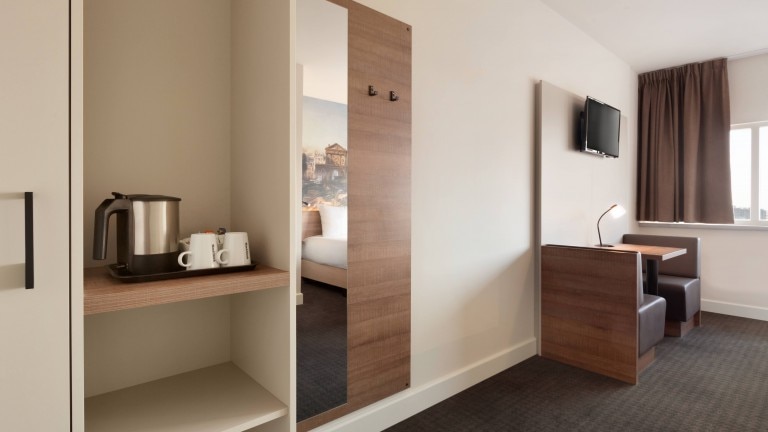 Budget double room - Rotterdam Teleport Hotel