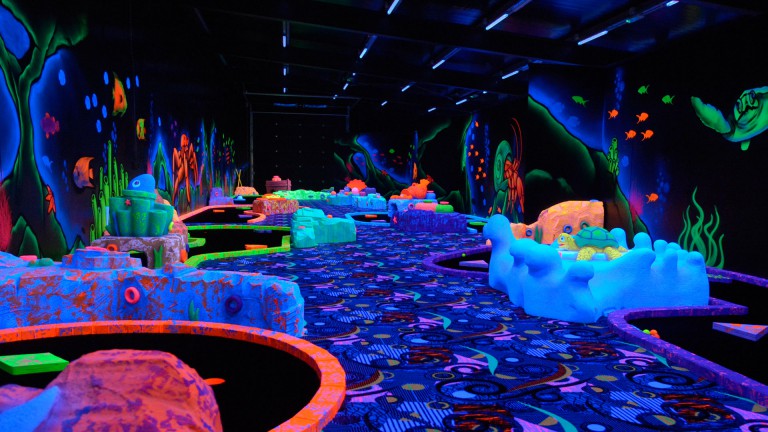 Minigolf op naastgelegen Vakantiepark de Krim - Villapark Residentie Texel