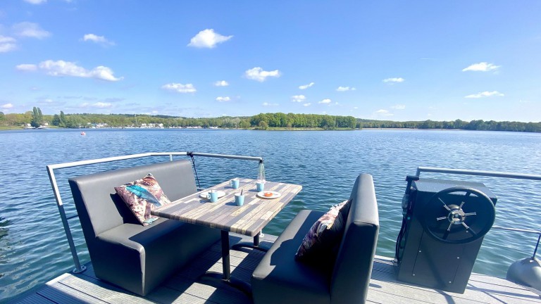Uitzicht - Huren Houseboat Middelaar