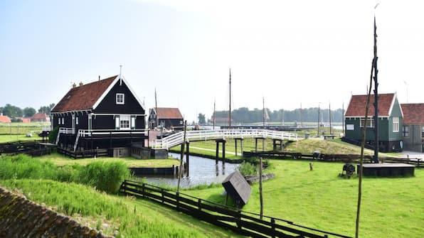 Omgeving - Boat Bike Tours