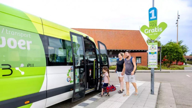 Bus naar het strand - Siblu de Oase
