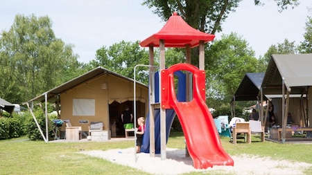 Buitenaanzicht - Camping 't Veld Buitenaanzicht - Camping 't Veld
