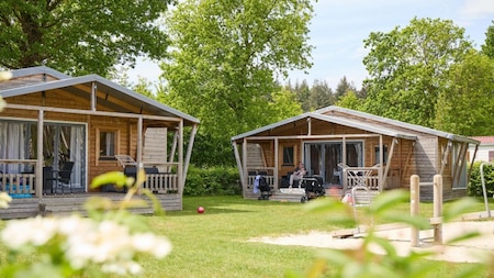 Buitenaanzicht - Camping 't Veld Buitenaanzicht - Camping 't Veld