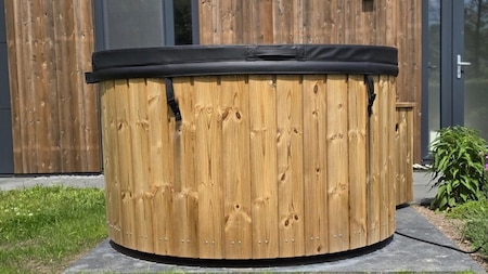 Hottub - Hofparken Wiltershaar Hottub - Hofparken Wiltershaar