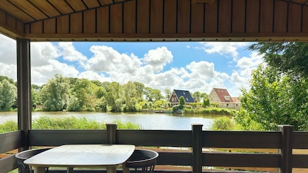 Terras - Recreatiepark De Wielen