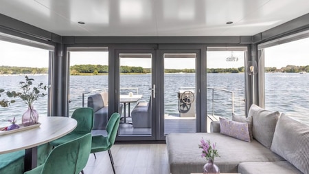 Woonkamer - Huren Houseboat Marina Mookerplas Woonkamer - Huren Houseboat Marina Mookerplas
