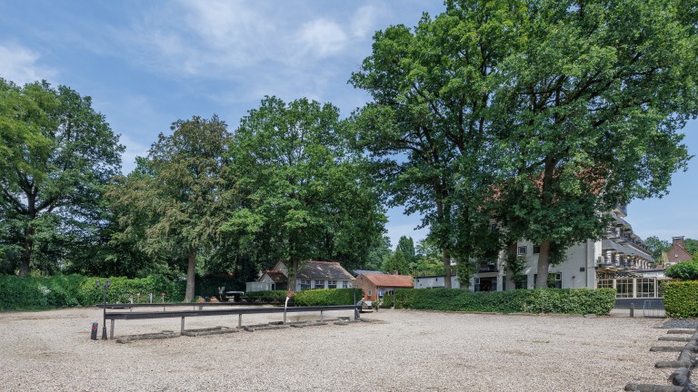 Parkeerplaats - Hotel 't Paviljoen