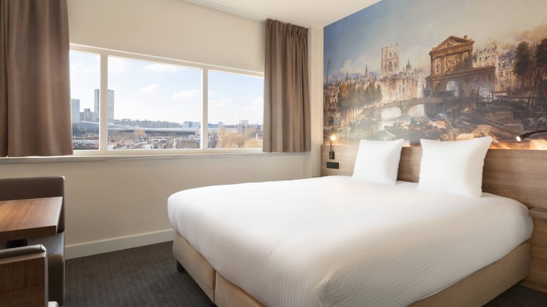 Queen room - Rotterdam Teleport Hotel